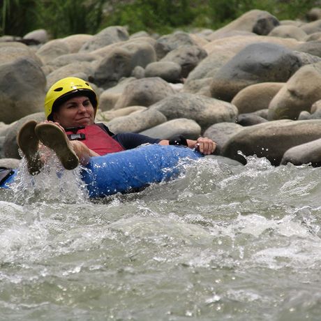 Tubing auf dem Barú-01 Gleiten sie über den Fluss Barú und genießen sie ein witziges Naturerlebnis für Groß und Klein