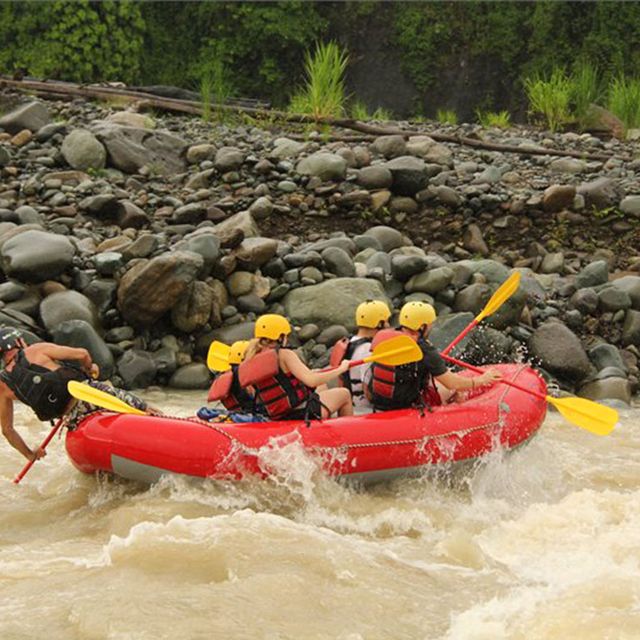 Rafting auf dem Fluss Savegre Klasse II-III 02