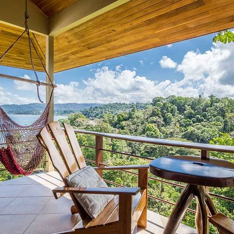 Costa-Rica-Dschungel-Lodge-Terrasse Entspannen Sie auf der Terrasse Ihrer Lodge.