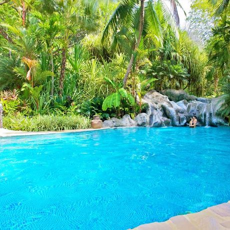 Resort Ylang Ylang Pool Blick auf den Pool des Resort Ylang Ylang