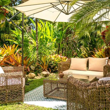 Blick auf den Aussenbereich der Strandunterkunft B&B El Encanto Inn