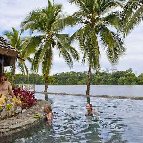 Costa-Rica-Dschungel-Lodge-Infinity Pool Dank der Lage knüpfen einige Lodges direkt an eine Wasserquelle an.