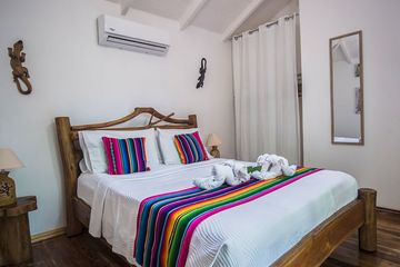Bungalows und Cabinas Pequeño Gecko Verde Bungalow Espavel 01