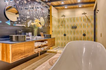 aWà Beach Hotel Mastersuite Meerblick Badezimmer Waschbecken