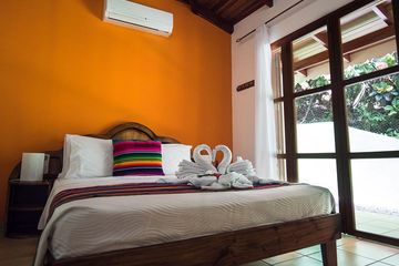 Bungalows-und-Cabinas-Pequeño-Gecko-Verde-Villa Caribe 04