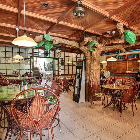 Hotel Adventure Inn Restaurant Blick in das Restaurant