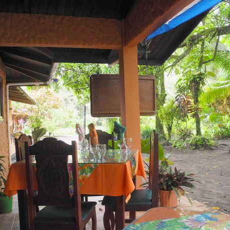 Blick aus dem Restaurant der Dschungel-Lodge Miss Junie`s