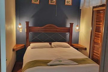 Pension Turrialba B&B Doppelzimmer mit Gemeinschaftsbad 02