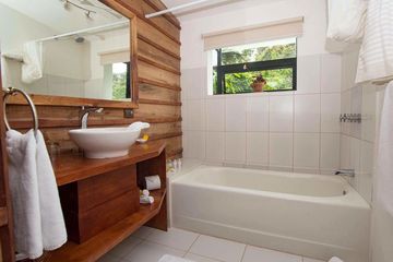 Poas Volcano Lodge Gartenzimmer Badezimmer