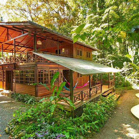 Aussenansicht des Apartments der Bungalow + Cabina Kukula Lodge