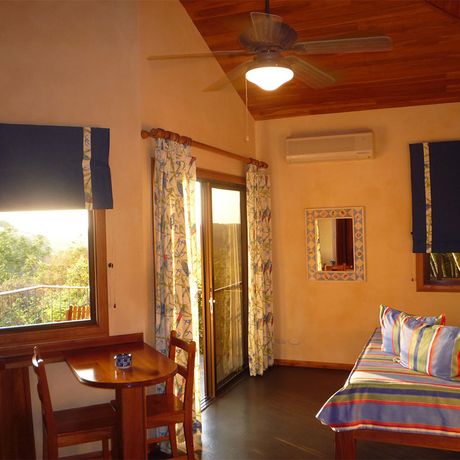 Hotel Luna Azul Bungalow 01 Blick ins Zimmer eines Bungalows des Hotels Luna Azul