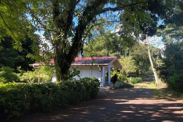 Finca Mei Tai Familienzimmer Außenansicht Weg