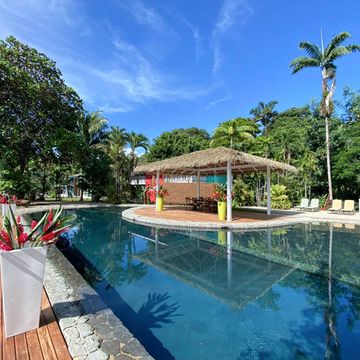 Tortuga Lodge Pavillon Pool