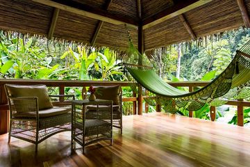 Pacuare Lodge Flussblick Suite Terrasse mit Dschungelblick
