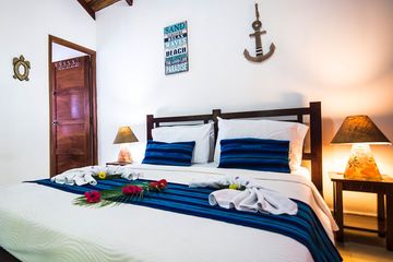 Bungalows und Cabinas Pequeño Gecko Verde Standardbungalow 01