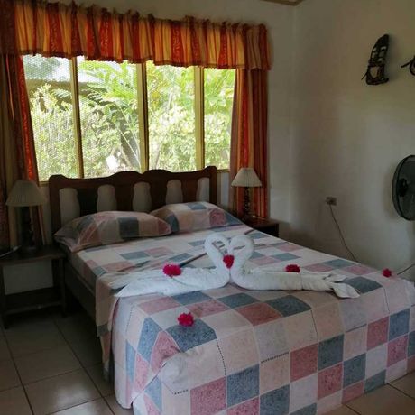 Cabinas Marcelina Doppelzimmer 04 Bett des Doppelzimmer des Cabinas Marcelina