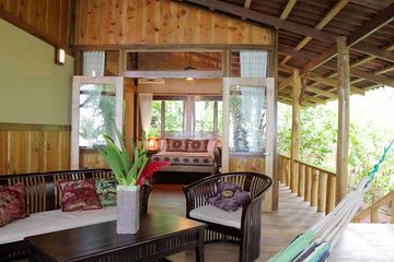 Dschungel-Lodge Copa de Arbol Deluxebungalow 01