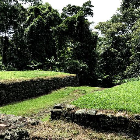 Entdecken Sie ehemalige Routen Indigener beim Nationalmonument Guayabo.