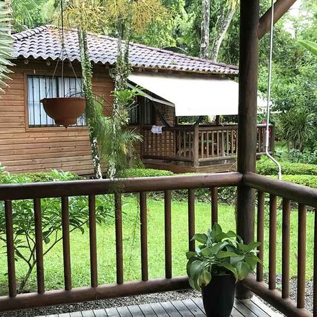 Costa-Rica-Ferienhaus-Terrasse Nehmen Sie auf Ihrer Terrasse ein köstliches Mahl ein.