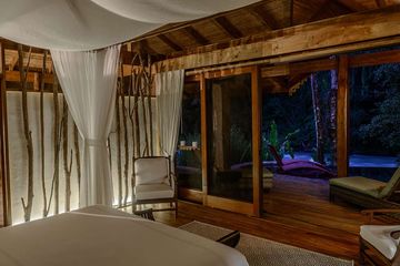 Pacuare Lodge Jaguar Villa Blick aus der Villa bei Nacht