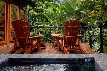 Hotel Amor Arenal Bungalow Canyon KIng Pool