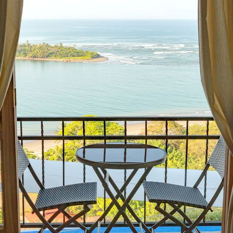 Boutique-Hotel El Castillo Meerblickzimmer 02 Ausblick von der Terrasse eines Meerblickzimmers im Boutique-Hotel El Castillo