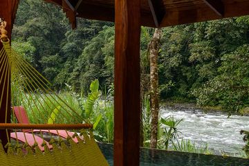 Pacuare Lodge Jaguar Villa Hängematte mit Flussblick
