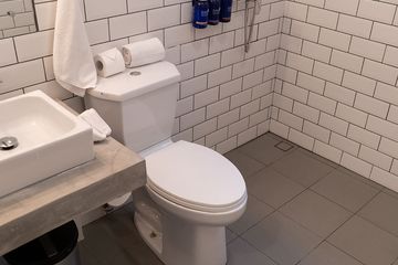Hotel Nya Einzelzimmer Queen Toilette