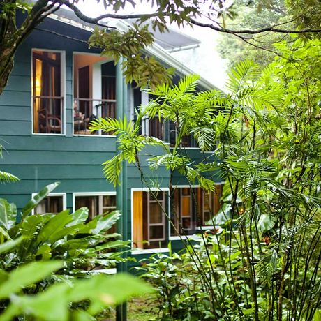 Blick auf ein Gebäude des Hotel Monteverde Lodge