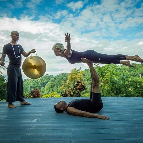 Yoga in der Dschungel-Lodge Luna Lodge 