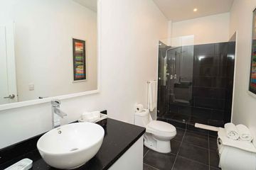 Strandunterkunft Shana Familiensuite Badezimmer