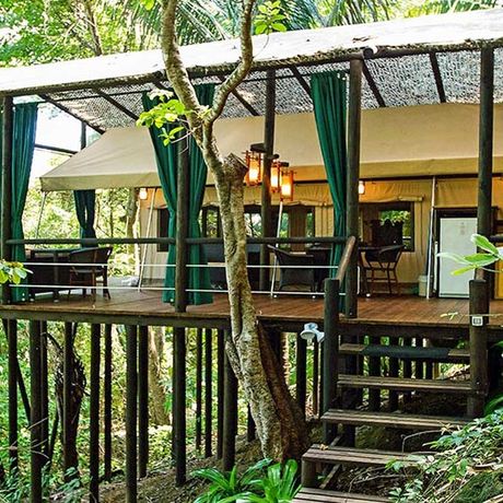 Resort Ylang Ylang Baumkronensuite 02 Aussenansicht der Baumkronensuite des Resort Ylang Ylang