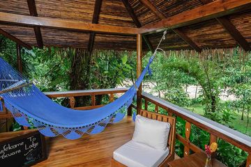 Pacuare Lodge Flussblick Suite Hängematte auf der Terrasse