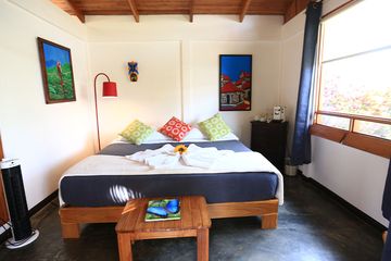 Hotel Sueño Río Celeste Deluxebungalow Schlafbereich