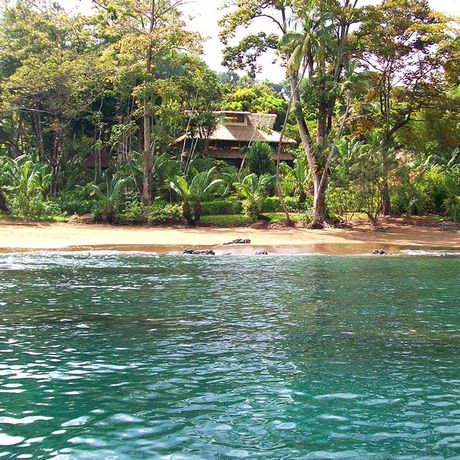 Costa Rica Strandunterkunft Sandstrand Strandunterkunft an hellem Sandstrand gelegen