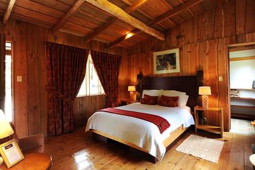 Poas Volcano Lodge Gartenzimmer Bett
