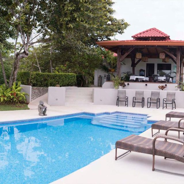 Boutique Hotel Alma de Ojochal Pool Bungalow