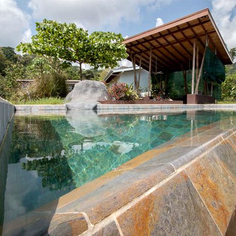 Ferienhaus Eden Tica Lodge Pool Blick auf den Pool der Eden Tica Lodge