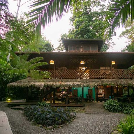 Blick auf die Bungalow + Cabina Kukula Lodge
