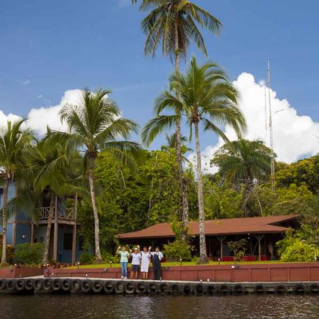 Costa-Rica-Dschungel-Lodge-Anleger Einige Lodges erreicht man nur über den Wasserweg.
