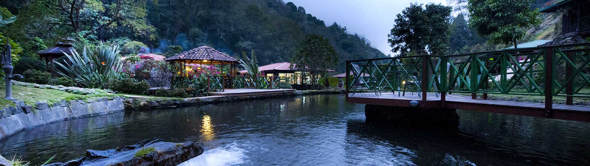 Bungalow Trogon Lodge Banner