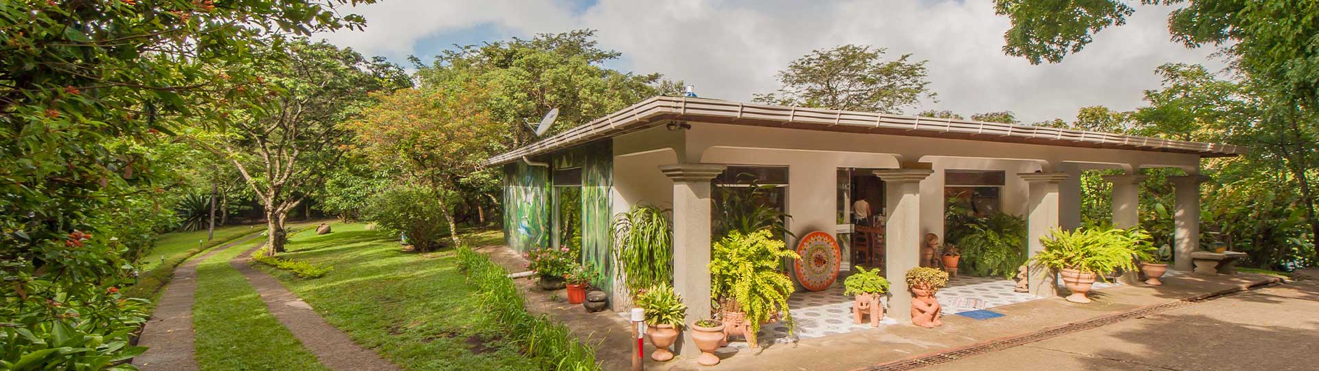 Bungalow + Cabinas Valle Campanas Banner