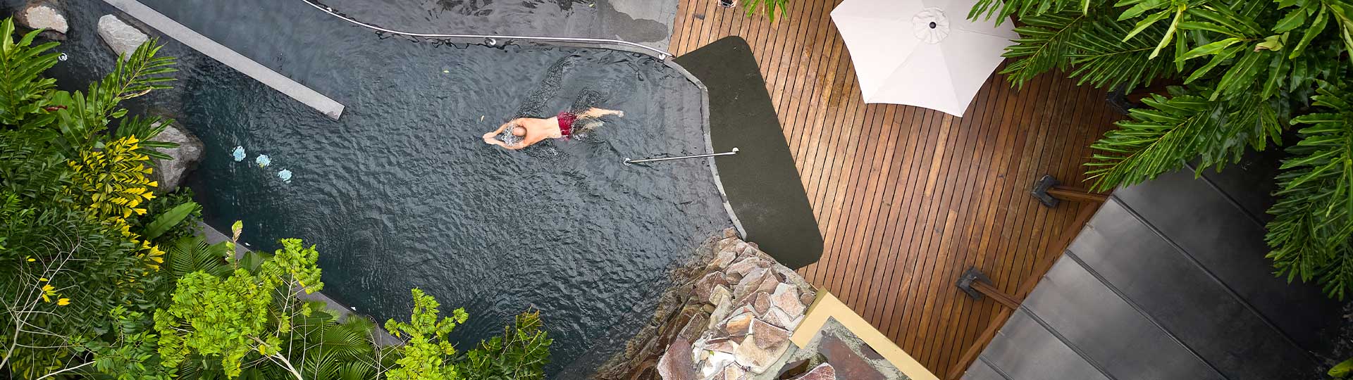 Schwimmen im Pool